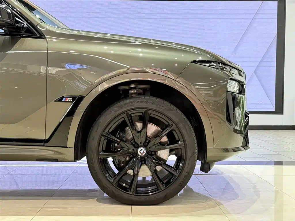 BMW X7 M60i 2023 xDrive M60i