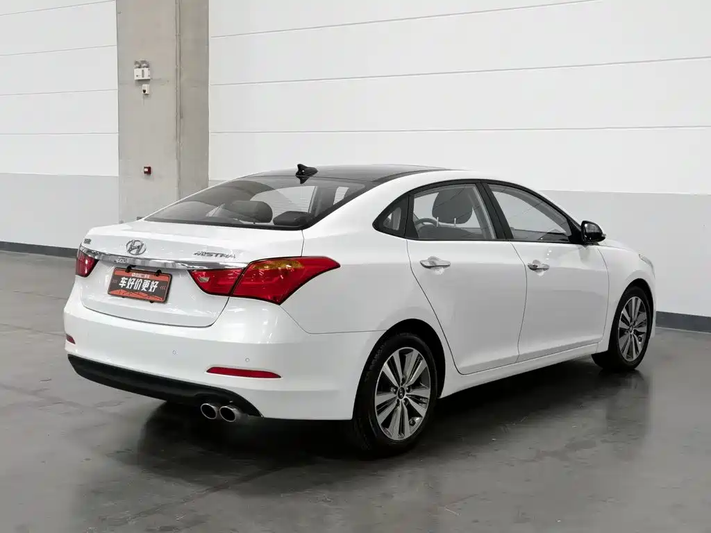 Hyundai Mistra — миниатюра 2