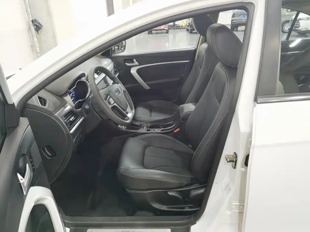 Geely Emgrand — миниатюра 10