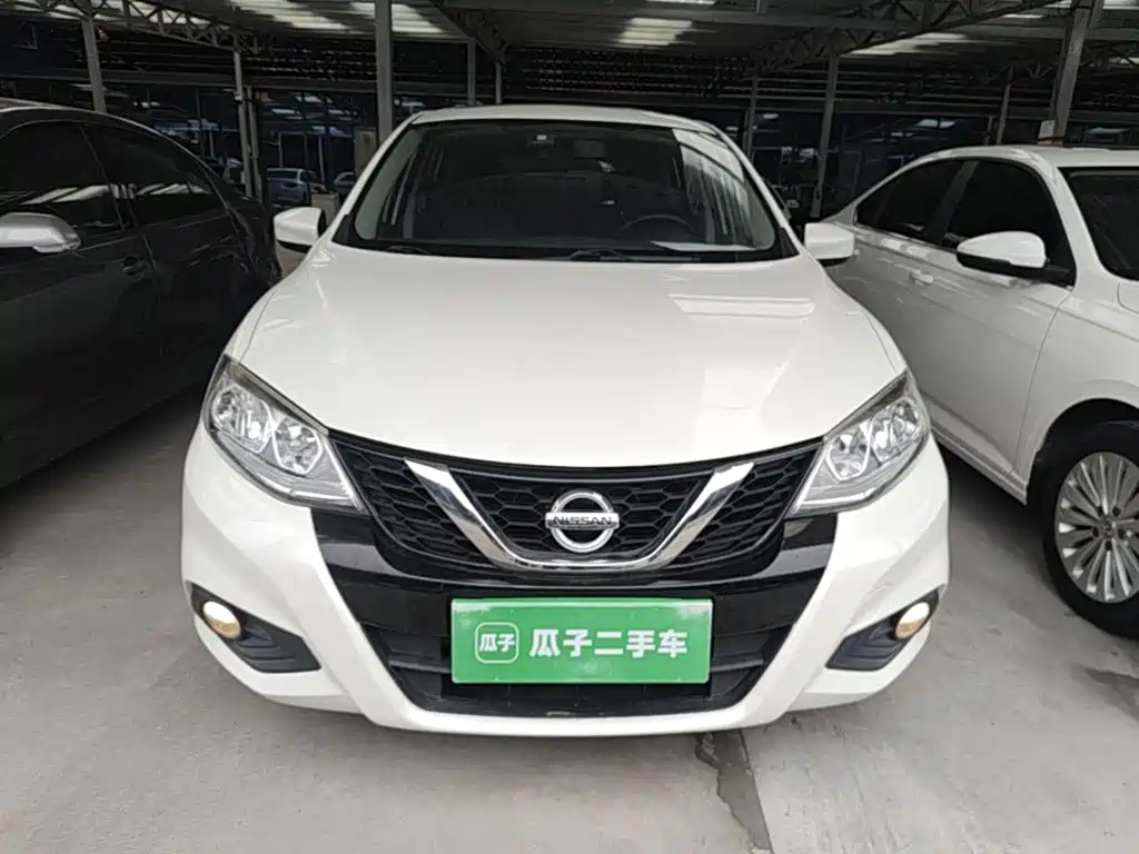 Nissan Tiida — миниатюра 3