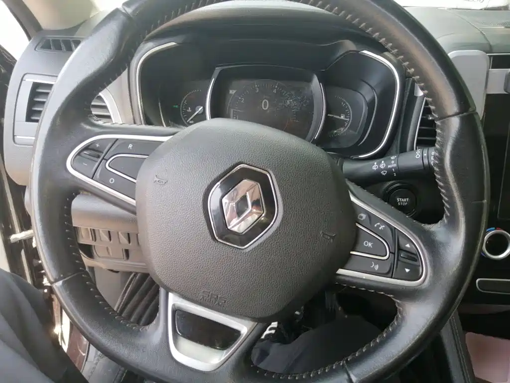 Renault Koleos — миниатюра 6