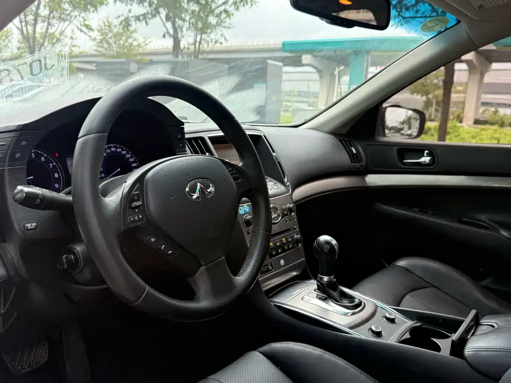 Infiniti G — миниатюра 11