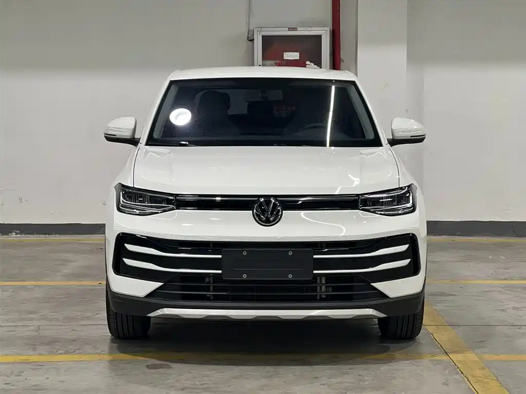 Volkswagen Tharu