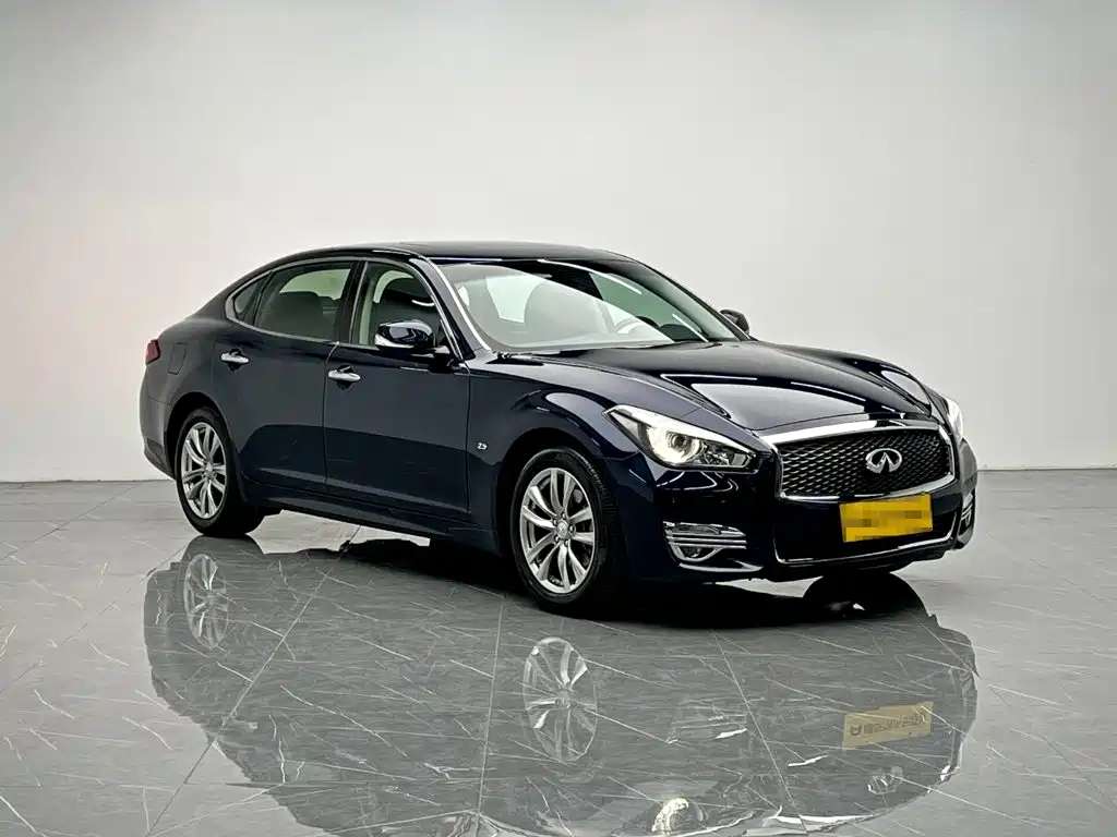 Infiniti Q70 — миниатюра 8