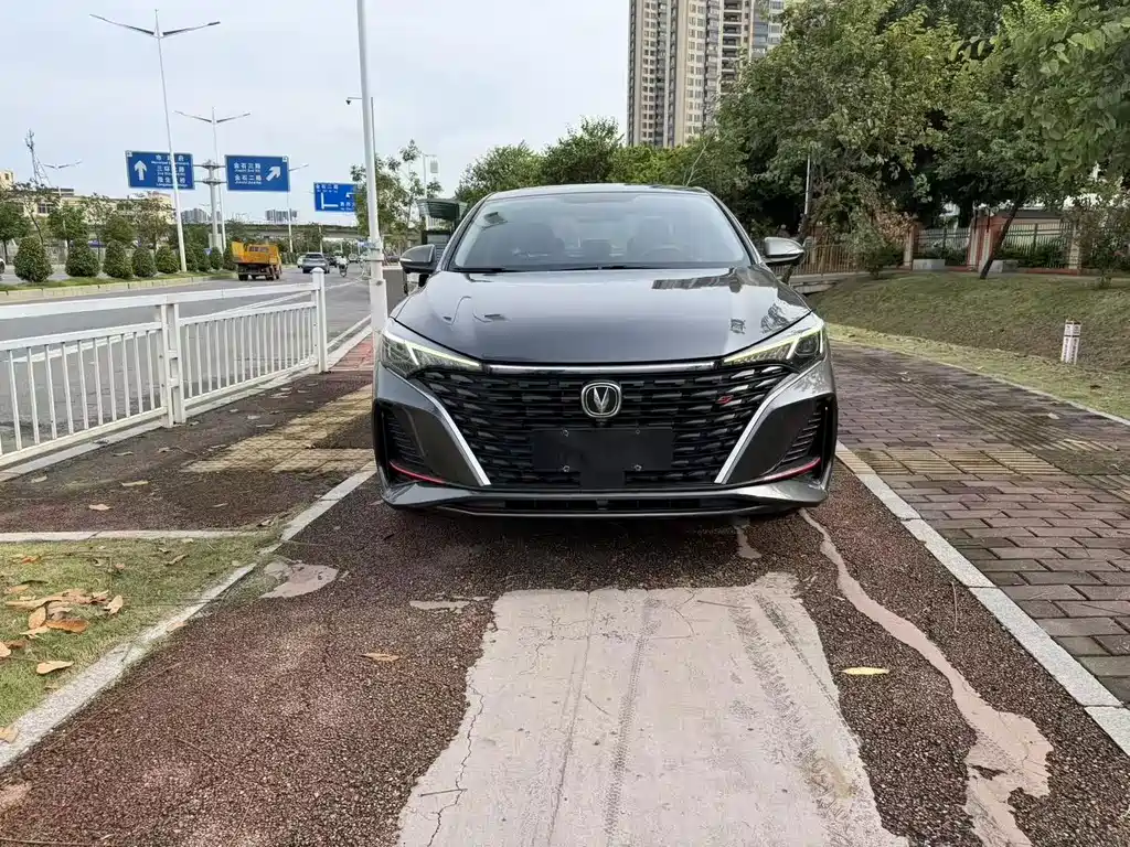 Changan Eado — миниатюра 2