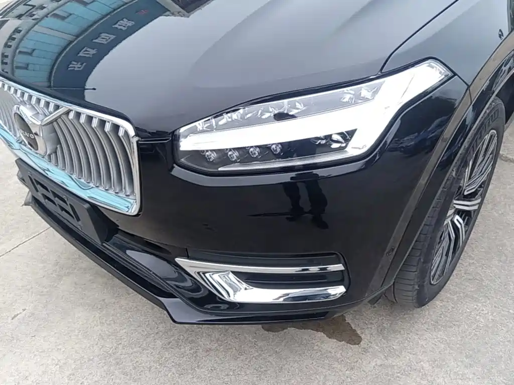 Volvo XC90 PHEV — миниатюра 24