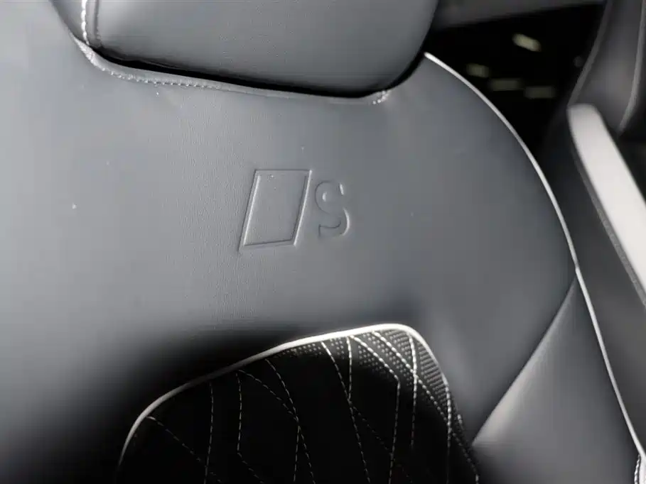 Audi A5L — миниатюра 16