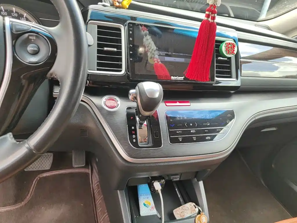 Honda Elysion — миниатюра 14