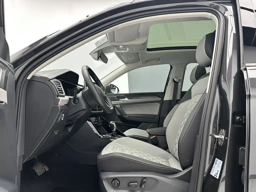 Volkswagen Tayron 2023 280TSI Luxury Plus