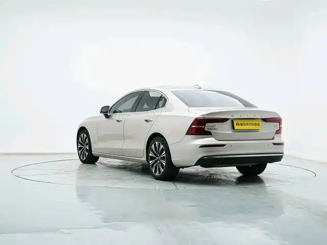 Volvo S60 — миниатюра 4