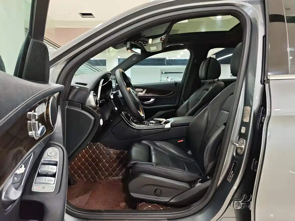 Mercedes-Benz GLC 2016 GLC 260 4MATIC Luxury