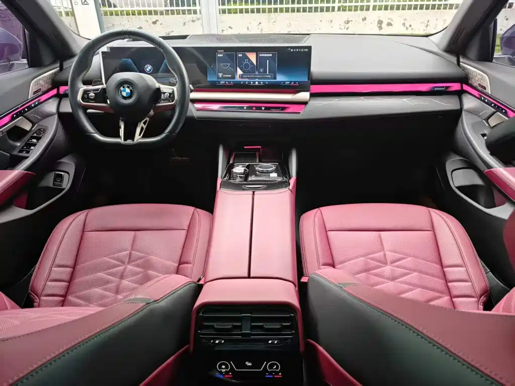BMW 5 Series — миниатюра 12