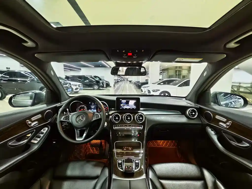 Mercedes-Benz GLC 2016 GLC 260 4MATIC Luxury
