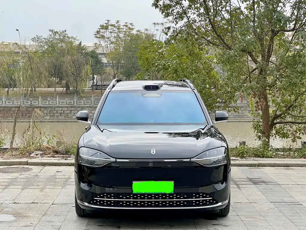 AITO ASK THE WORLD M9