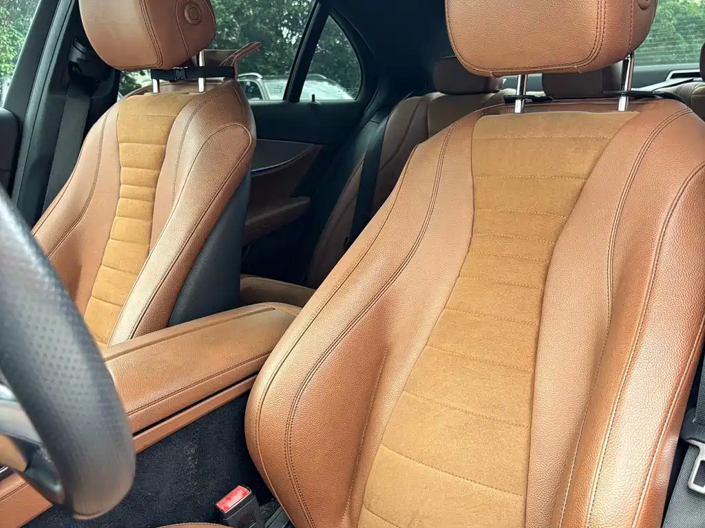 Mercedes-Benz E-Class — миниатюра 5