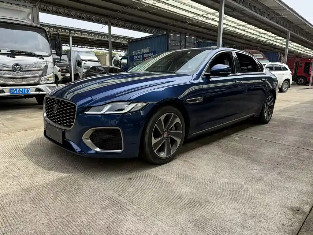 Купить Jaguar XFL
