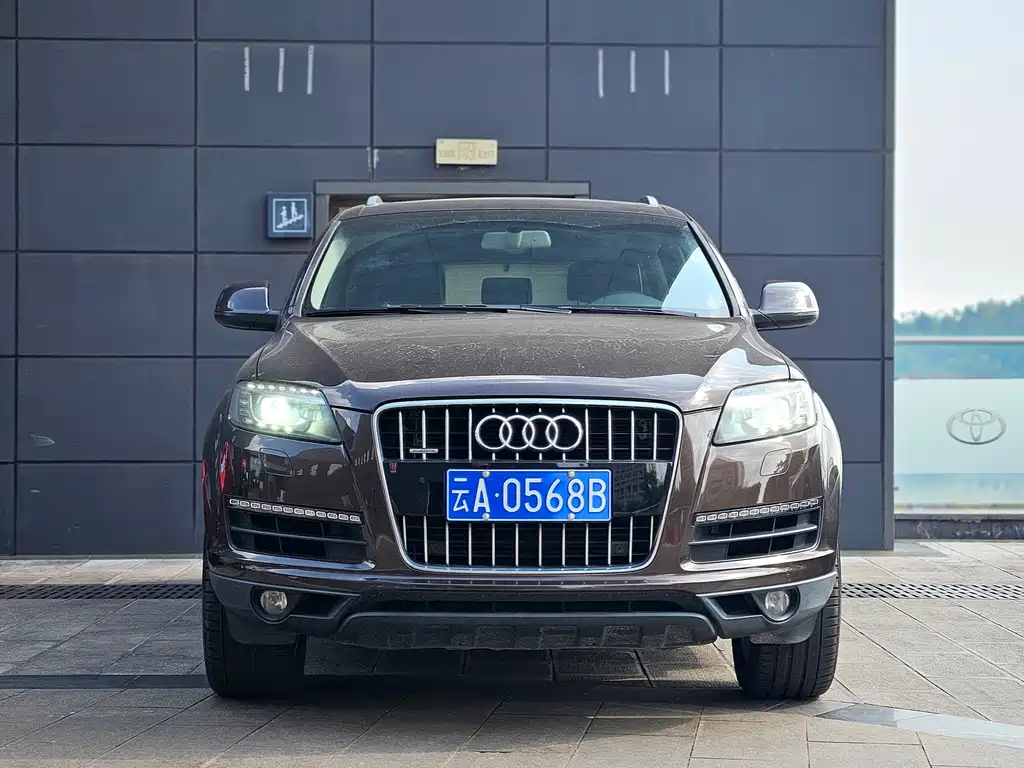 Audi Q7 — миниатюра 3