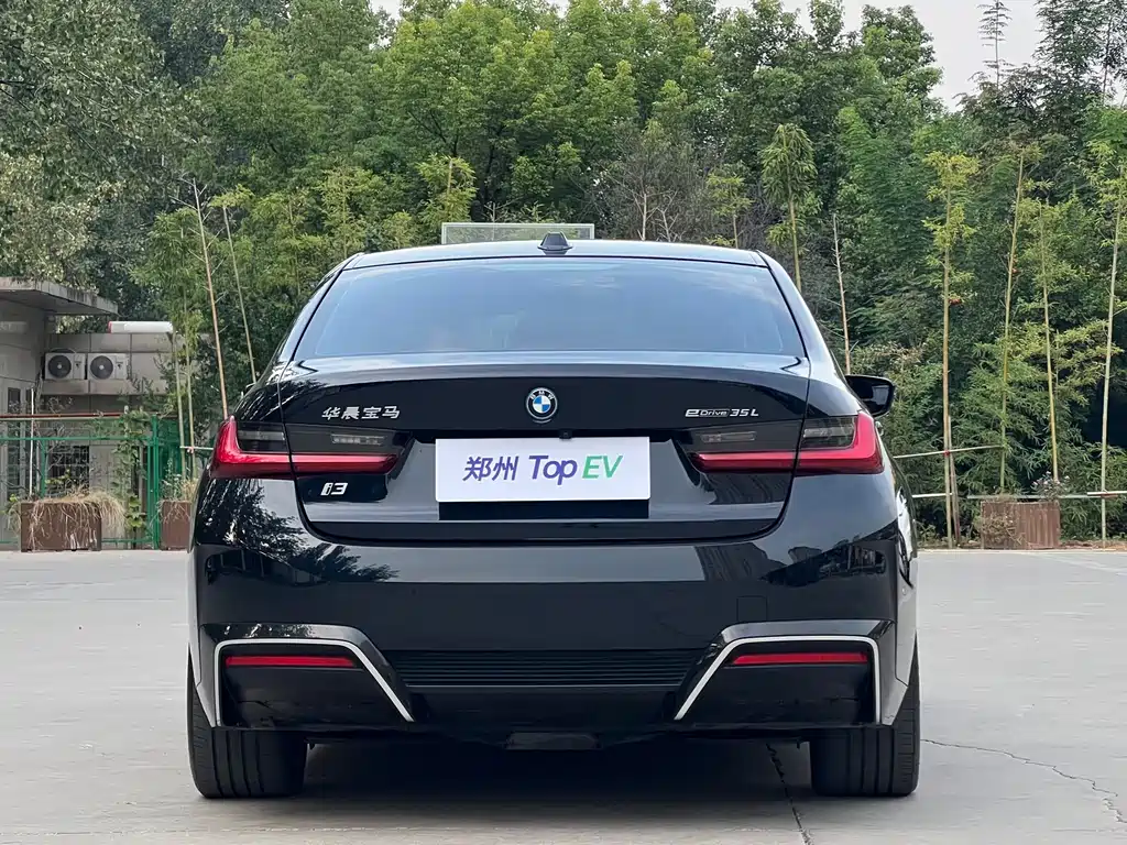 BMW i3 — миниатюра 8