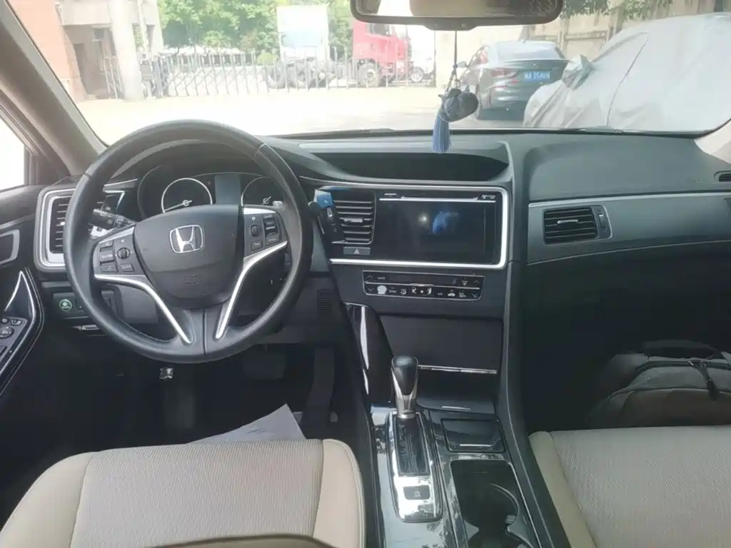 Honda Spirior — миниатюра 10