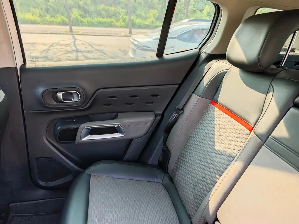 Citroen C5 AIRCROSS — миниатюра 11