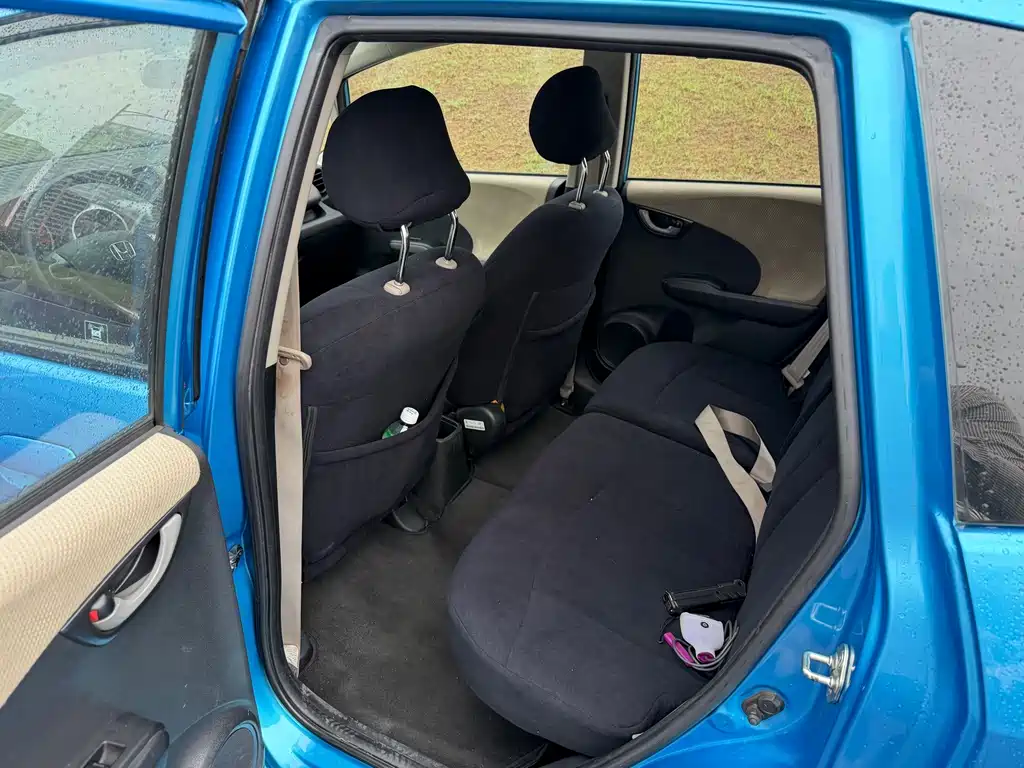 Honda Fit — миниатюра 9