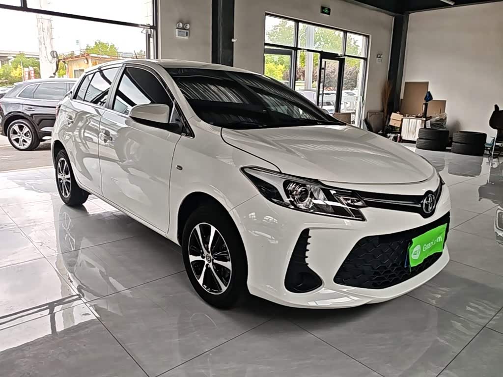 Toyota Vios FS 1.5 л 2021 г. Белый, пробег 35600 км