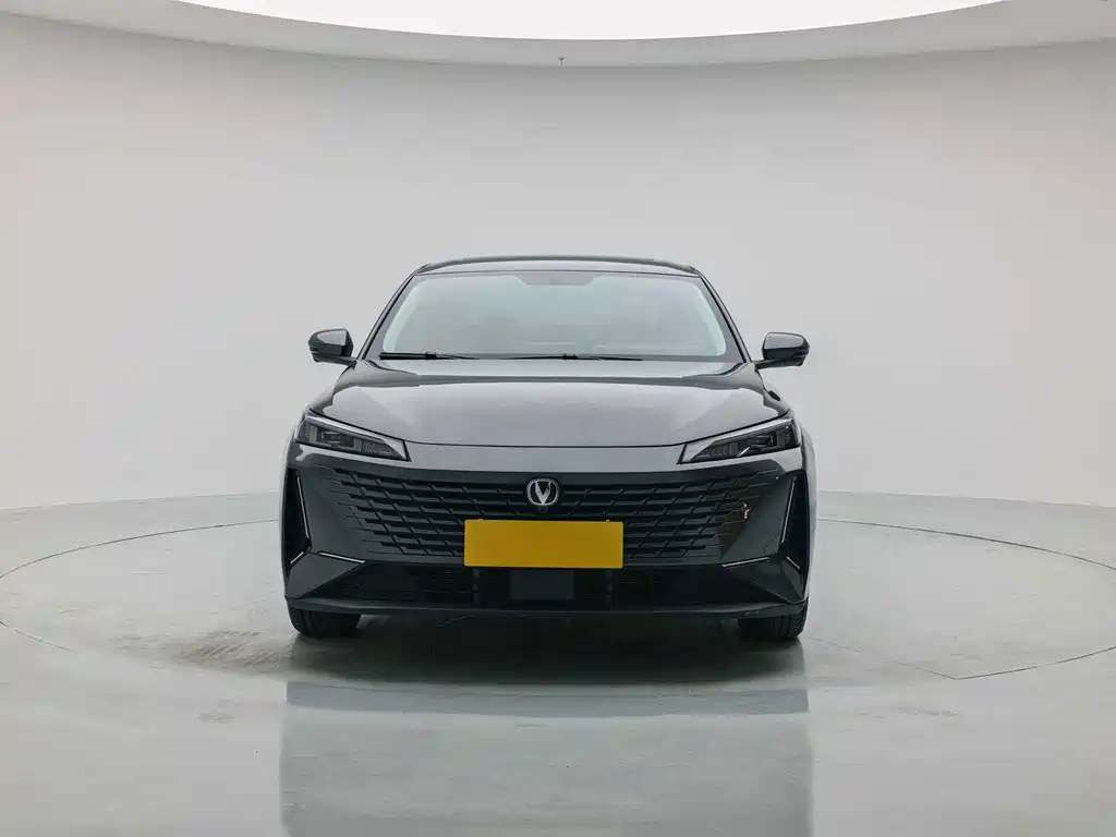 Changan Yida — миниатюра 2