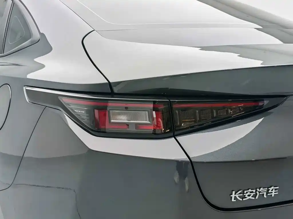 Changan Yida — миниатюра 18