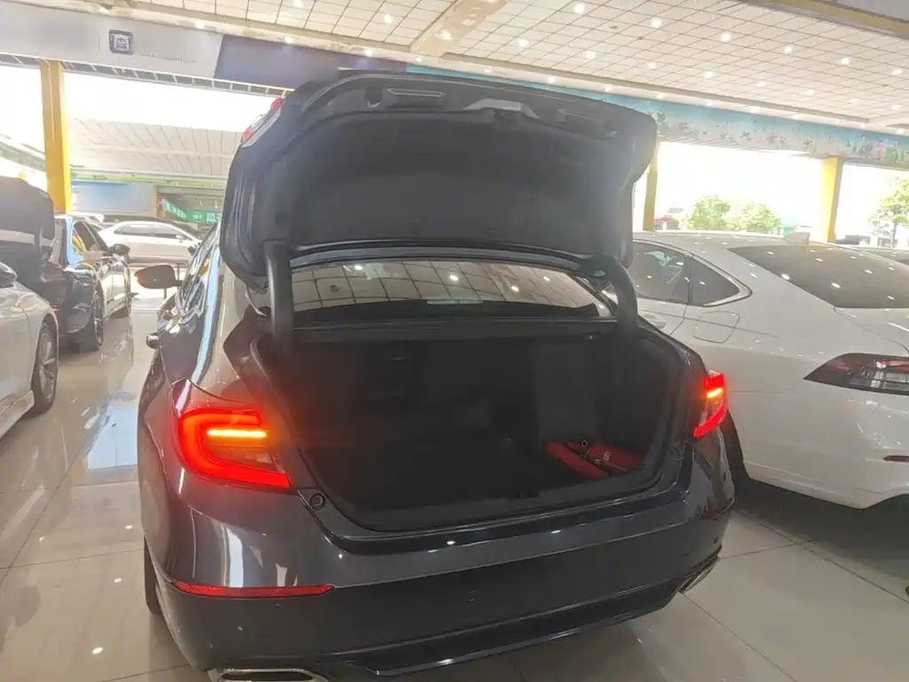 Honda Accord — миниатюра 19
