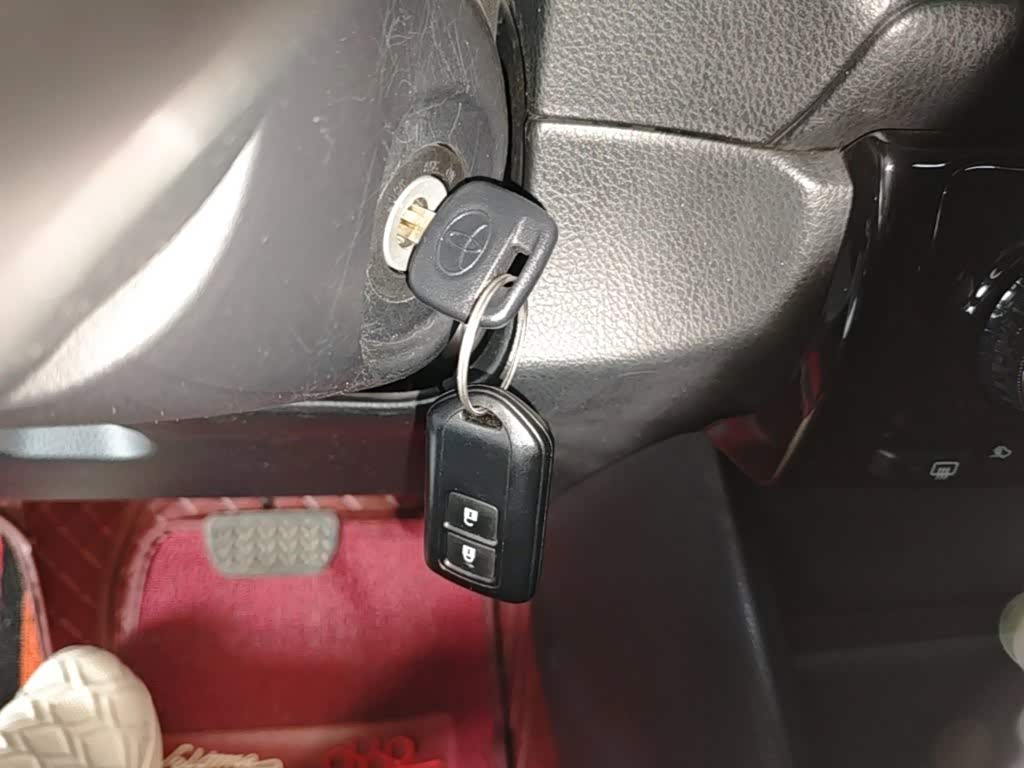 Toyota Vios FS 1.5 л 2021 г. Белый, пробег 35600 км
