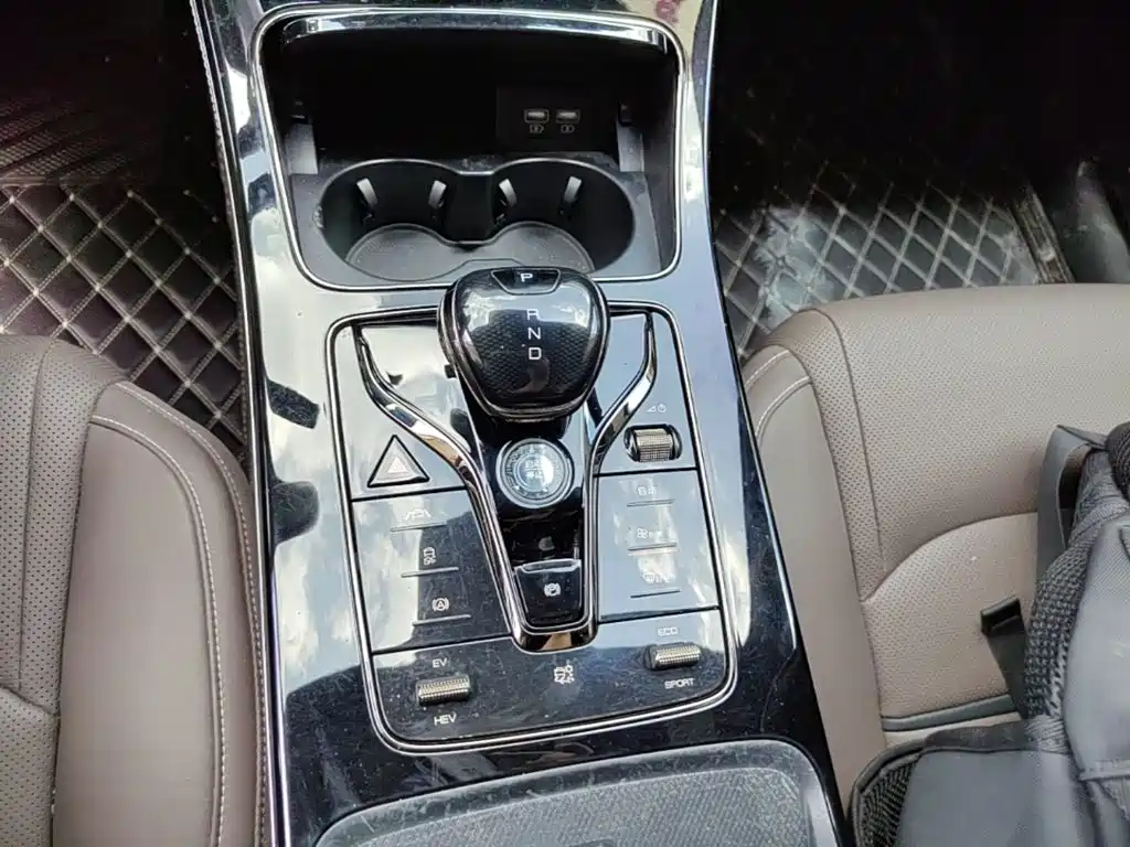 BYD Han — миниатюра 14