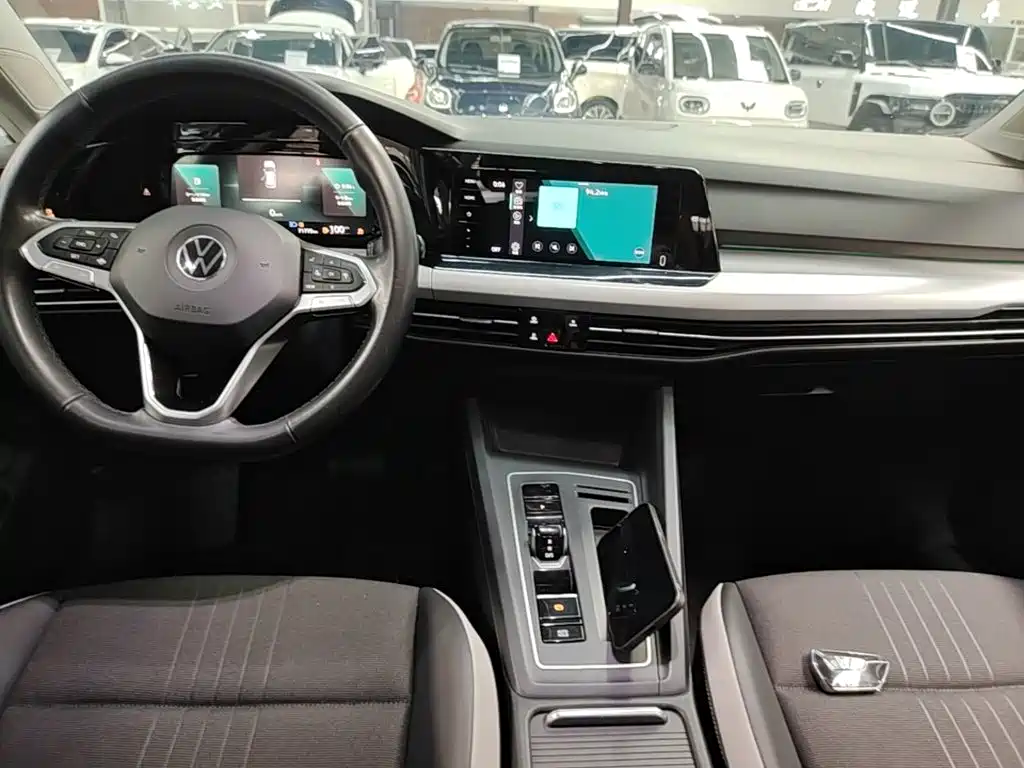 Volkswagen Golf — миниатюра 13