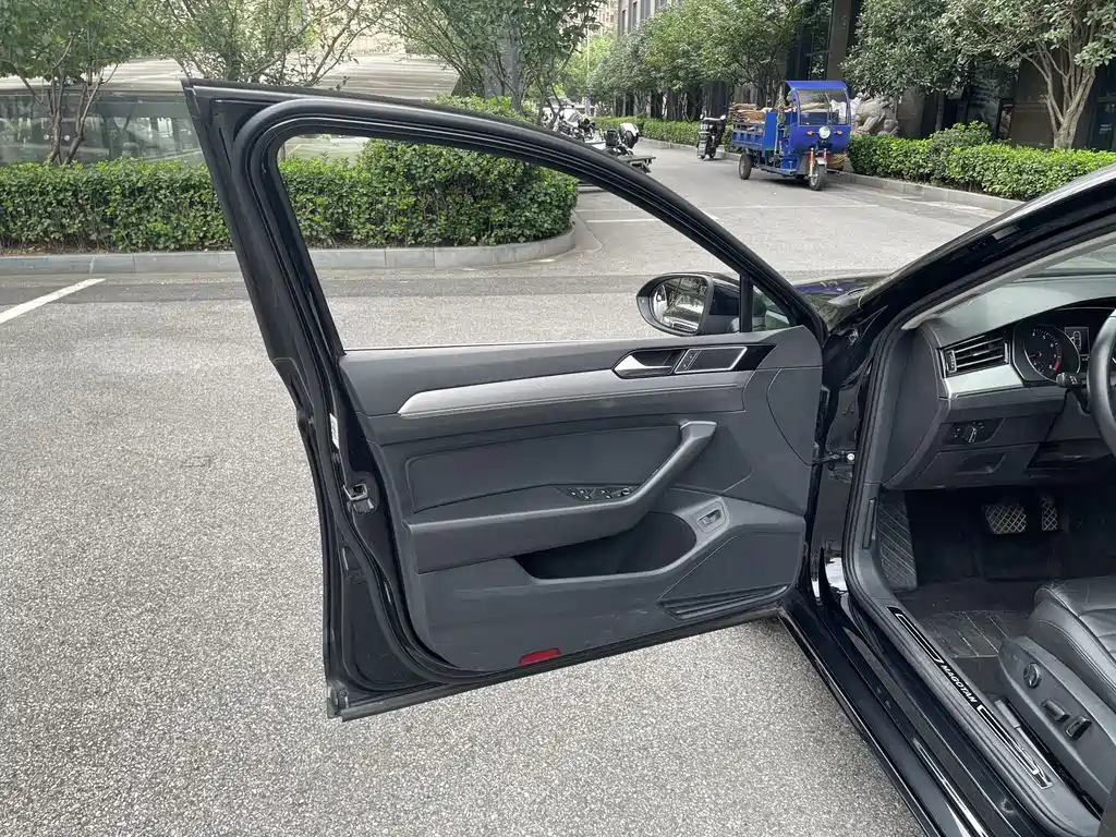 Volkswagen Magotan — миниатюра 11