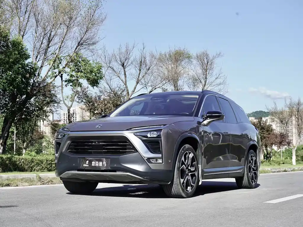 NIO ES8