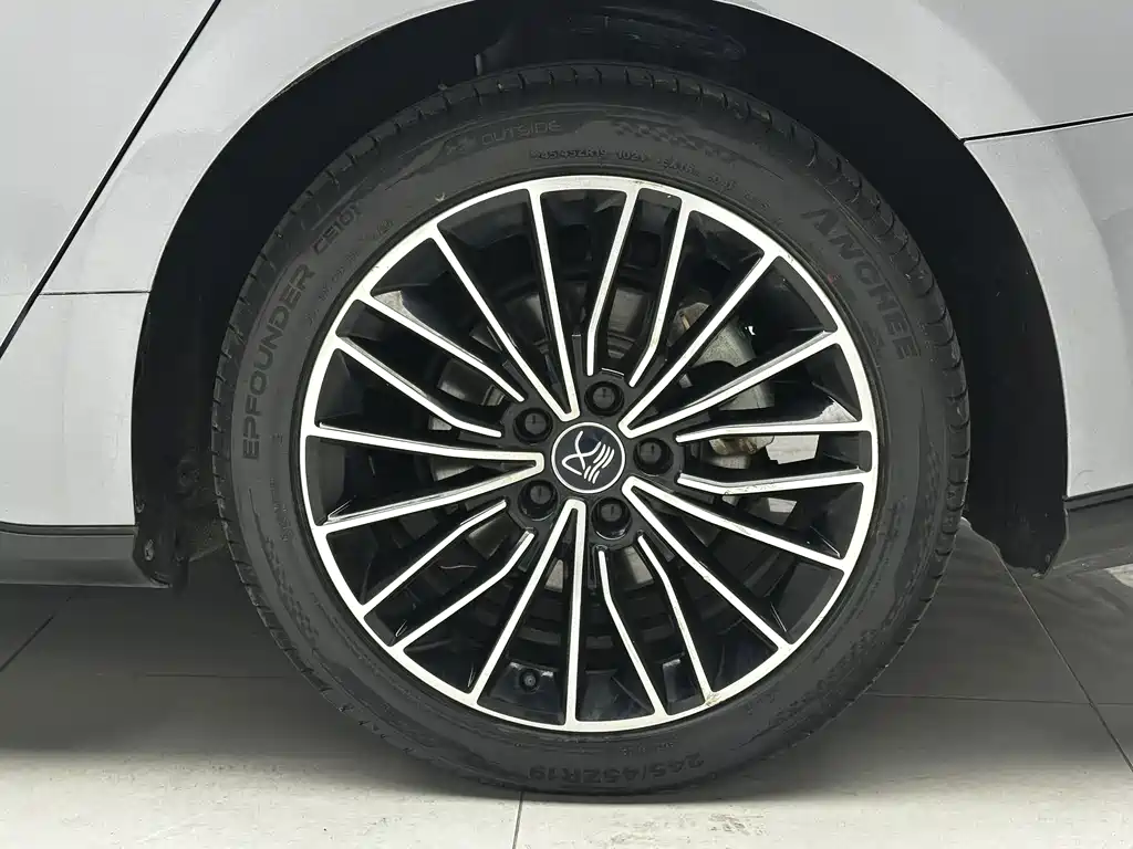 BYD Han — миниатюра 20