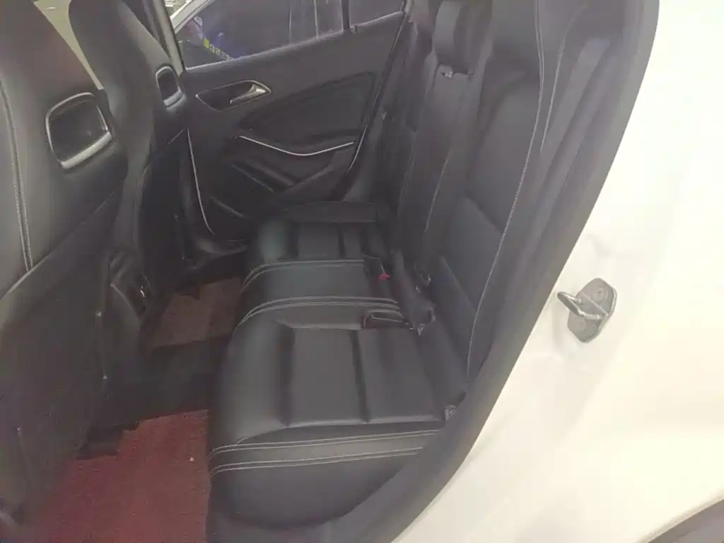 Mercedes-Benz GLA — миниатюра 17
