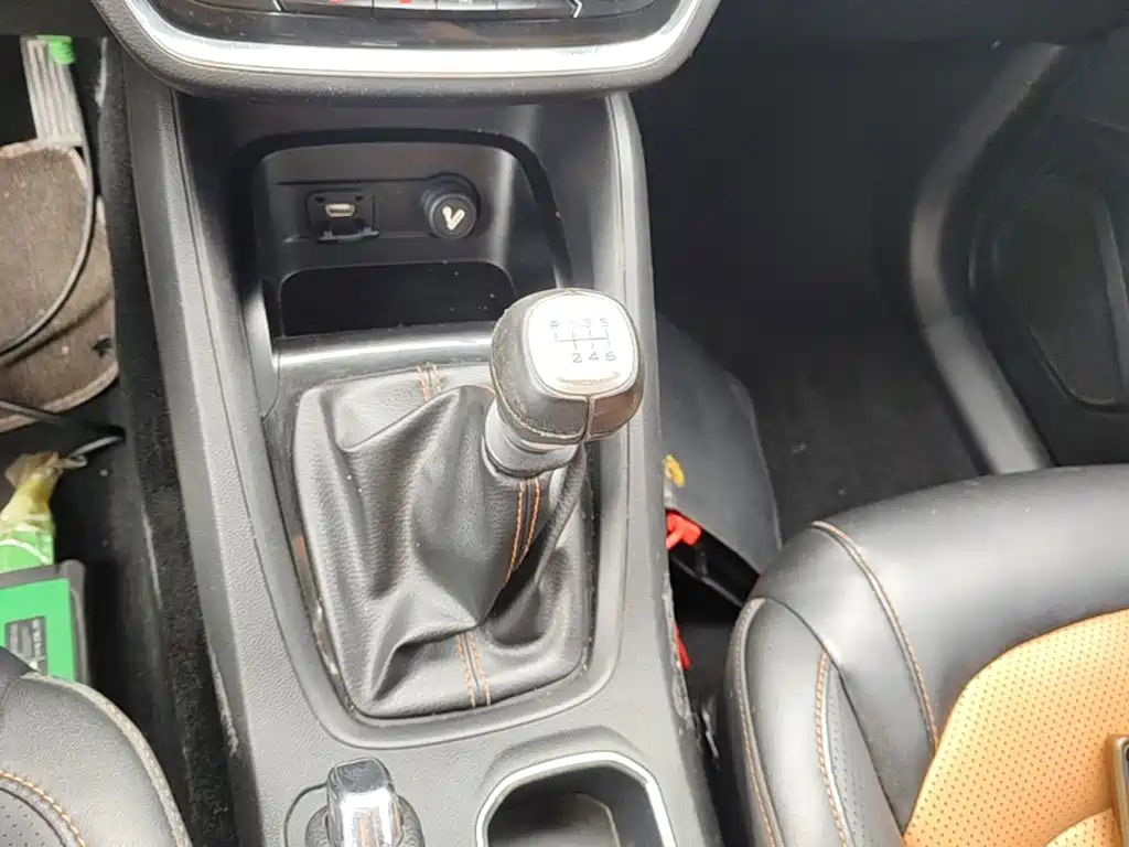 Wuling Hongguang S3 — миниатюра 14