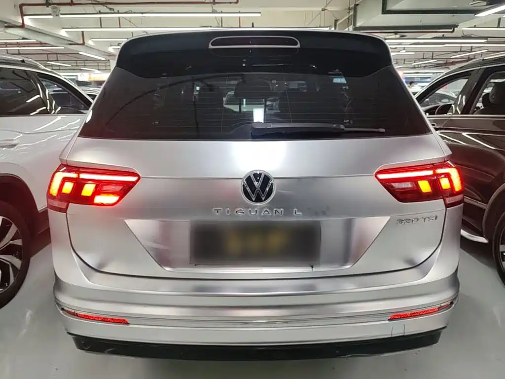 Volkswagen Tiguan L — миниатюра 6