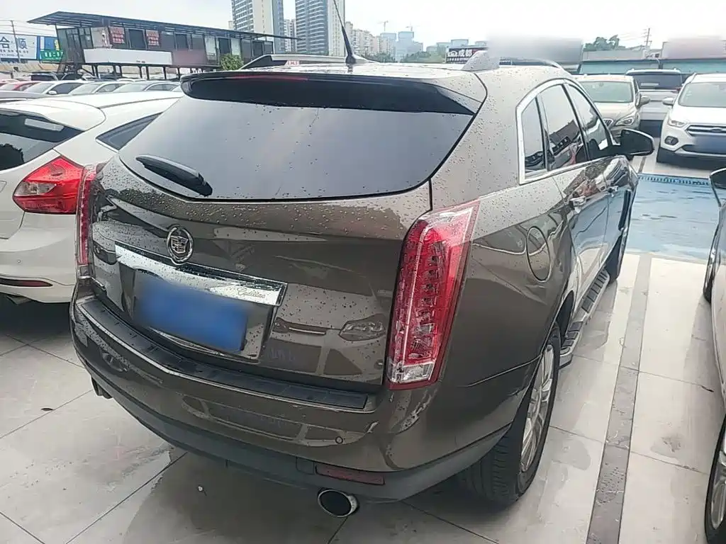 Cadillac SRX — миниатюра 7