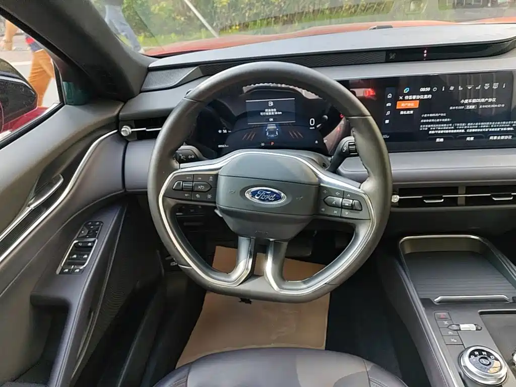 Ford Mondeo 2025 2.0T EcoBoost
