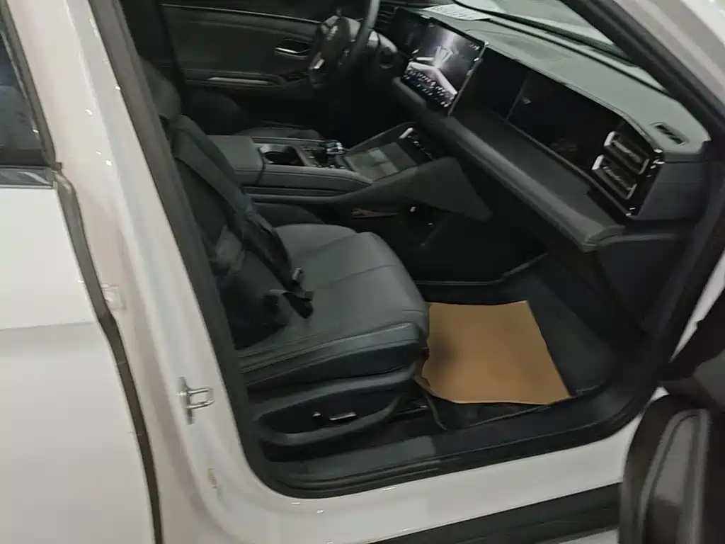 BYD Qin L — миниатюра 25