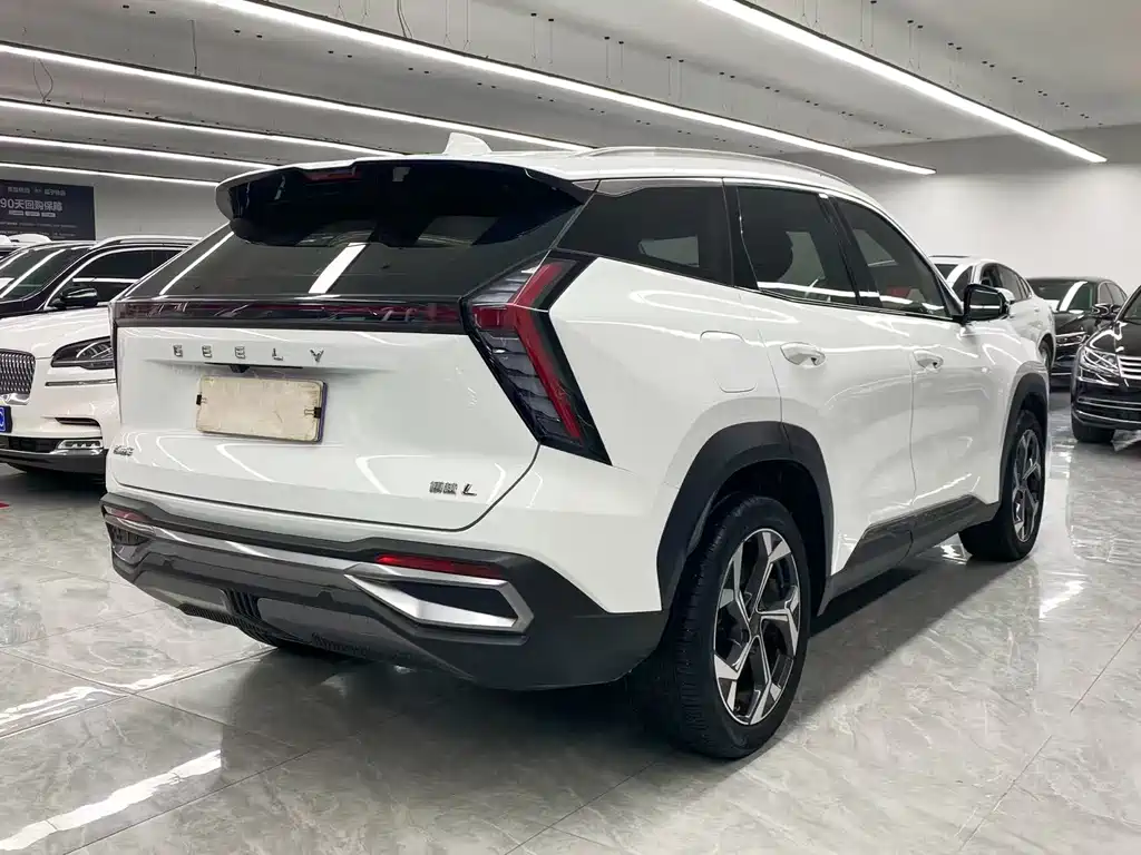 Geely Boyue L — миниатюра 6