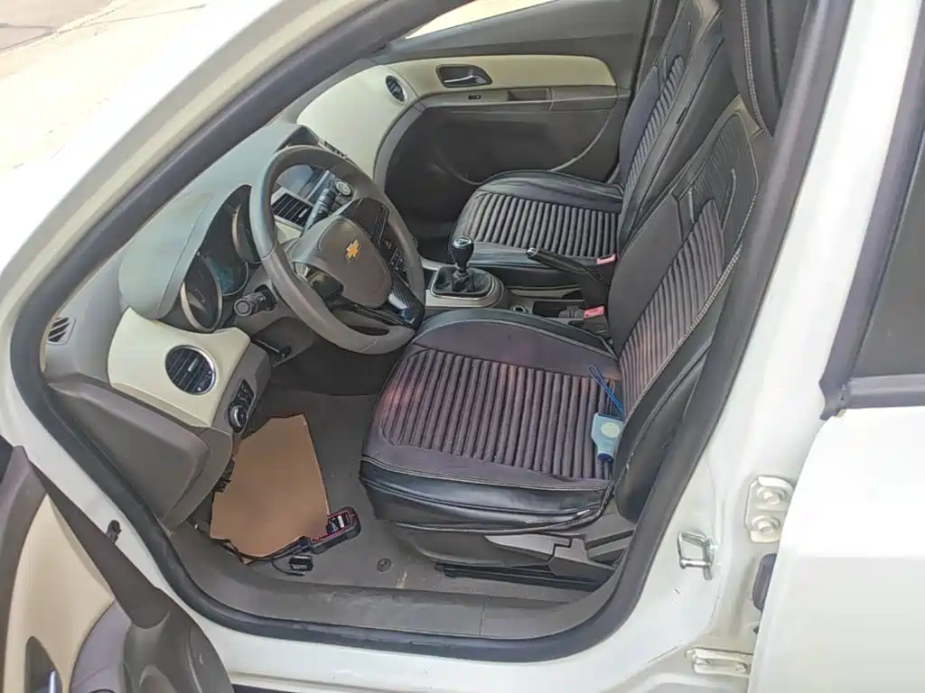 Chevrolet Cruze — миниатюра 15