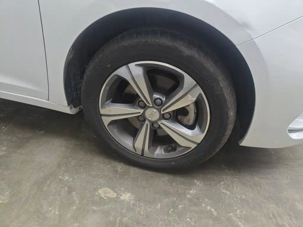 Geely Emgrand GL — миниатюра 24