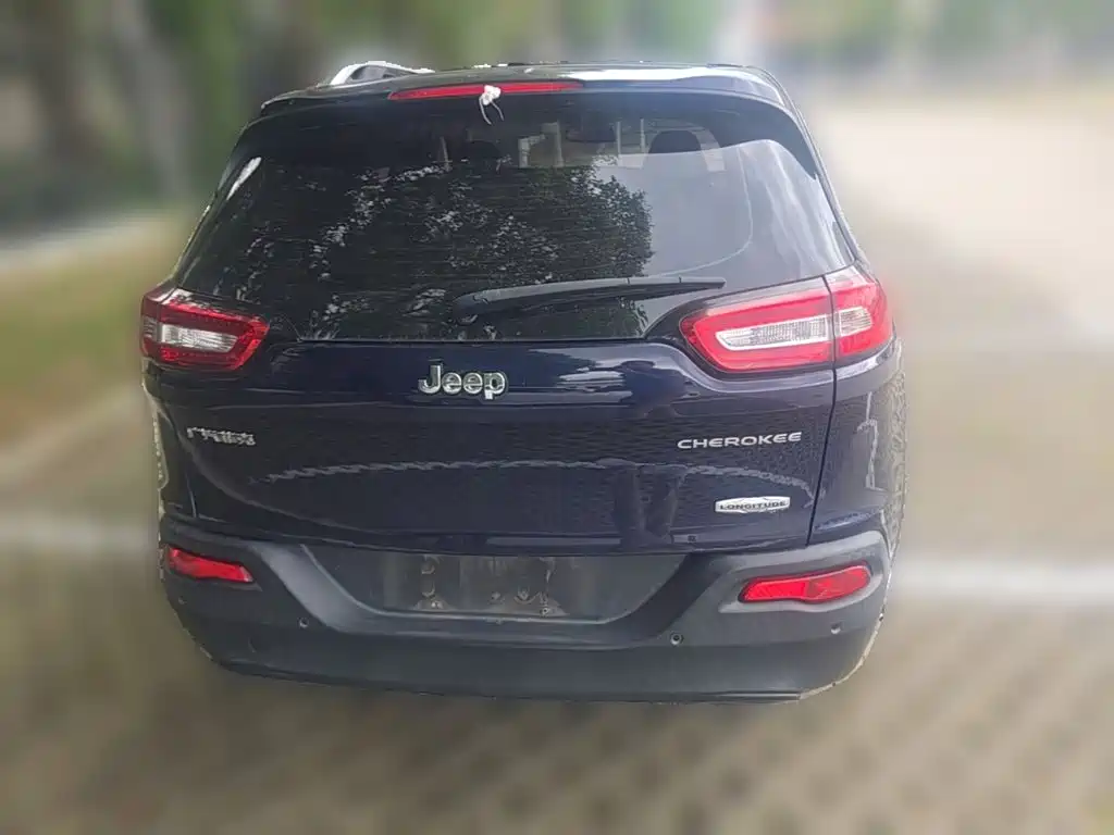 Jeep Cherokee — миниатюра 8