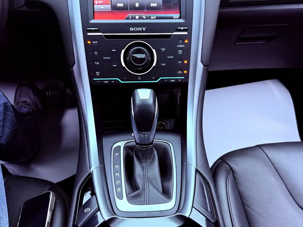 Ford Mondeo — миниатюра 17