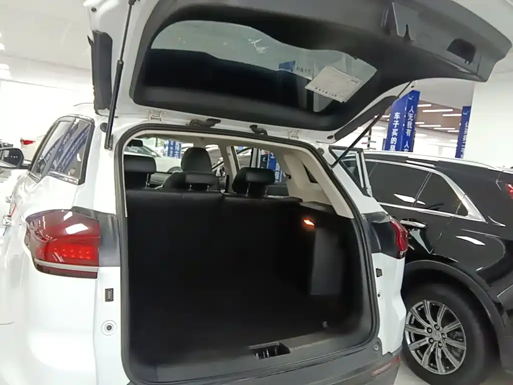 Geely Boyue — миниатюра 19