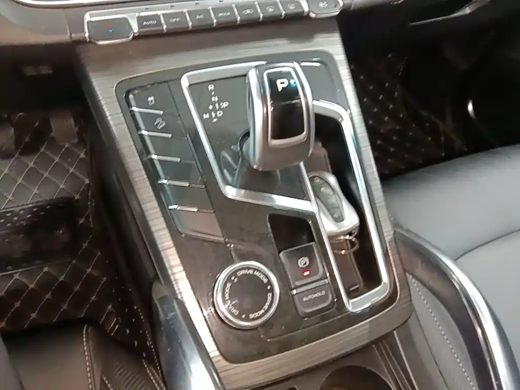 Geely Boyue — миниатюра 14