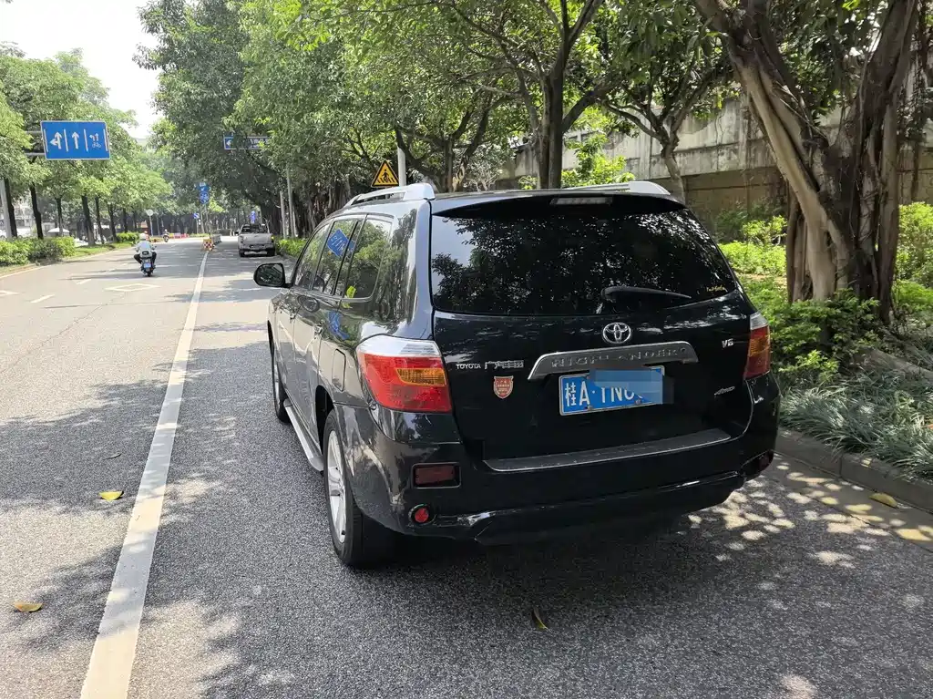 Toyota Highlander — миниатюра 5