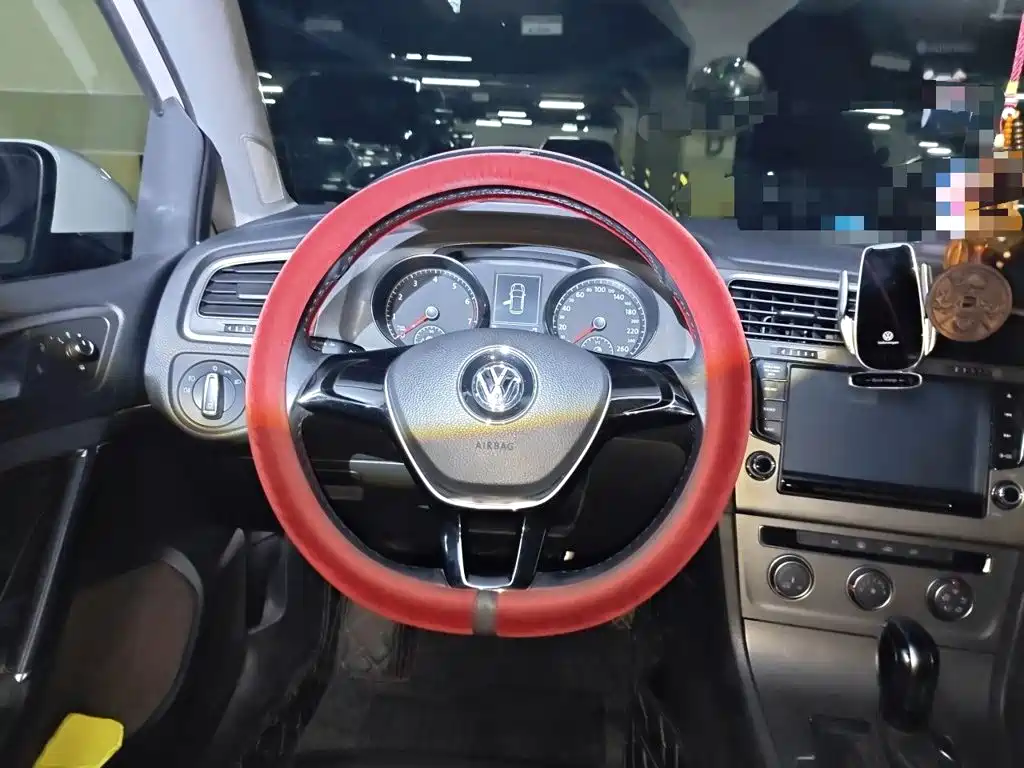 Volkswagen Golf — миниатюра 6